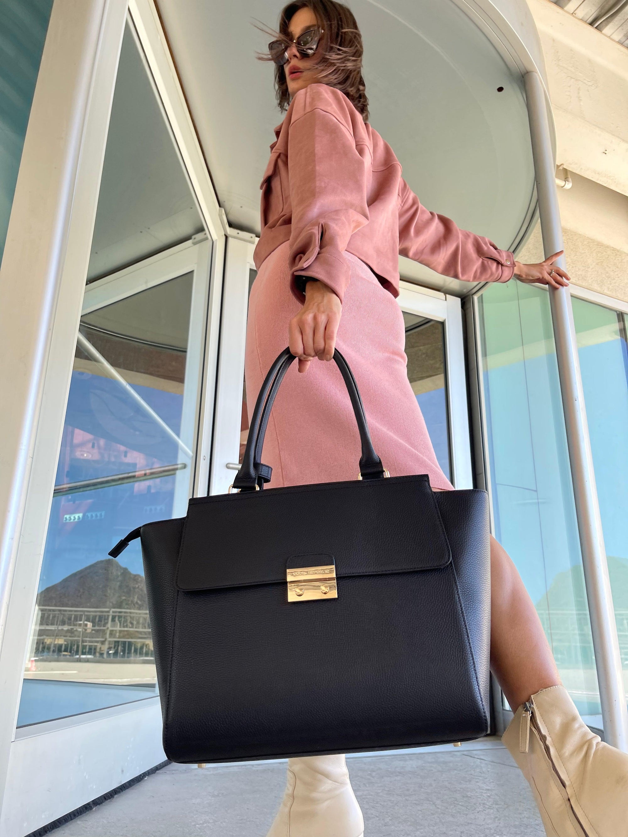 14" DANIELLE Designer Laptop Handbag | PEBBLE LEATHER | CHAMPAGNE GOLD by kanjibunny.com