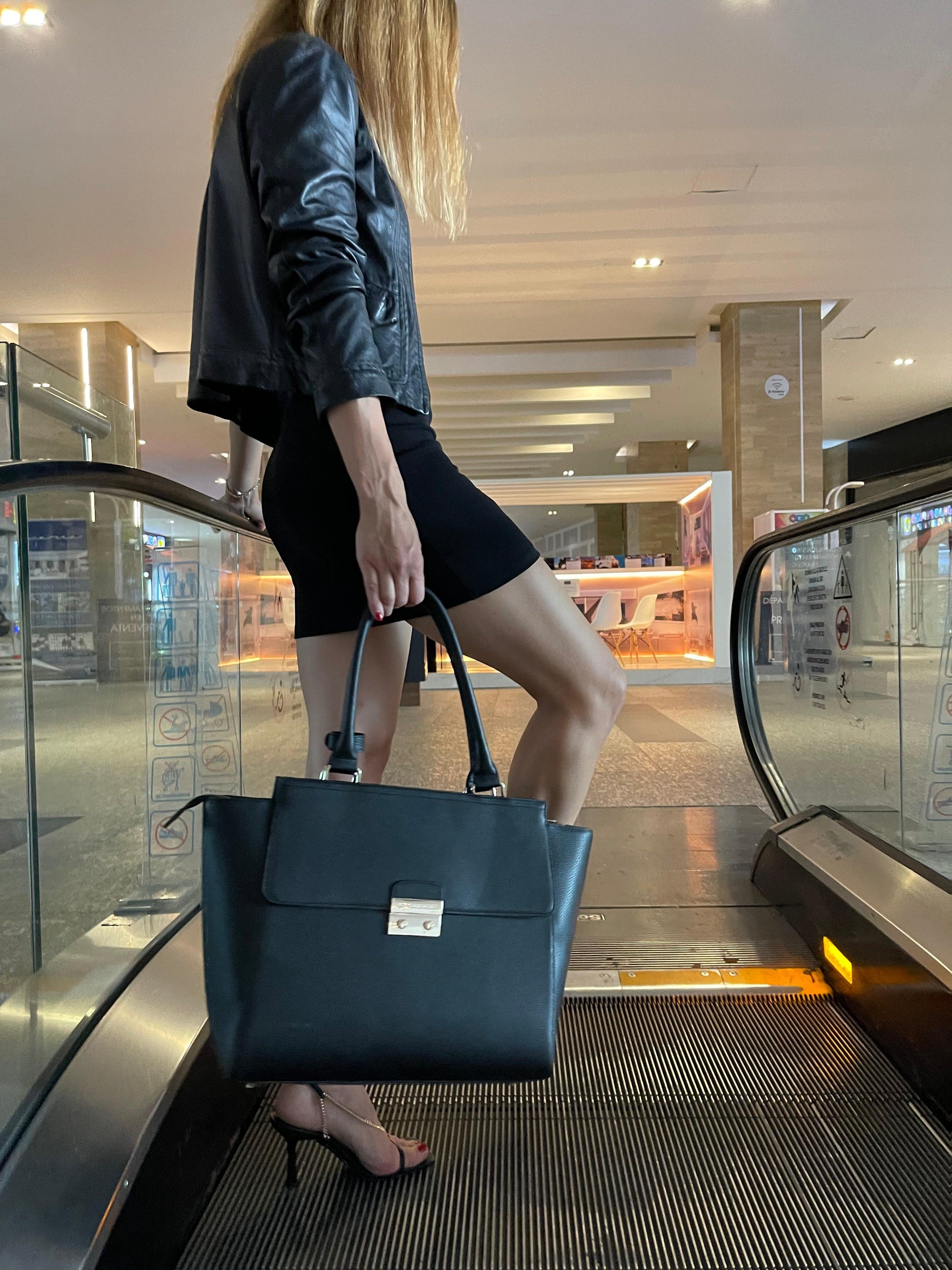 14" DANIELLE Designer Laptop Handbag | PEBBLE LEATHER | CHAMPAGNE GOLD by kanjibunny.com