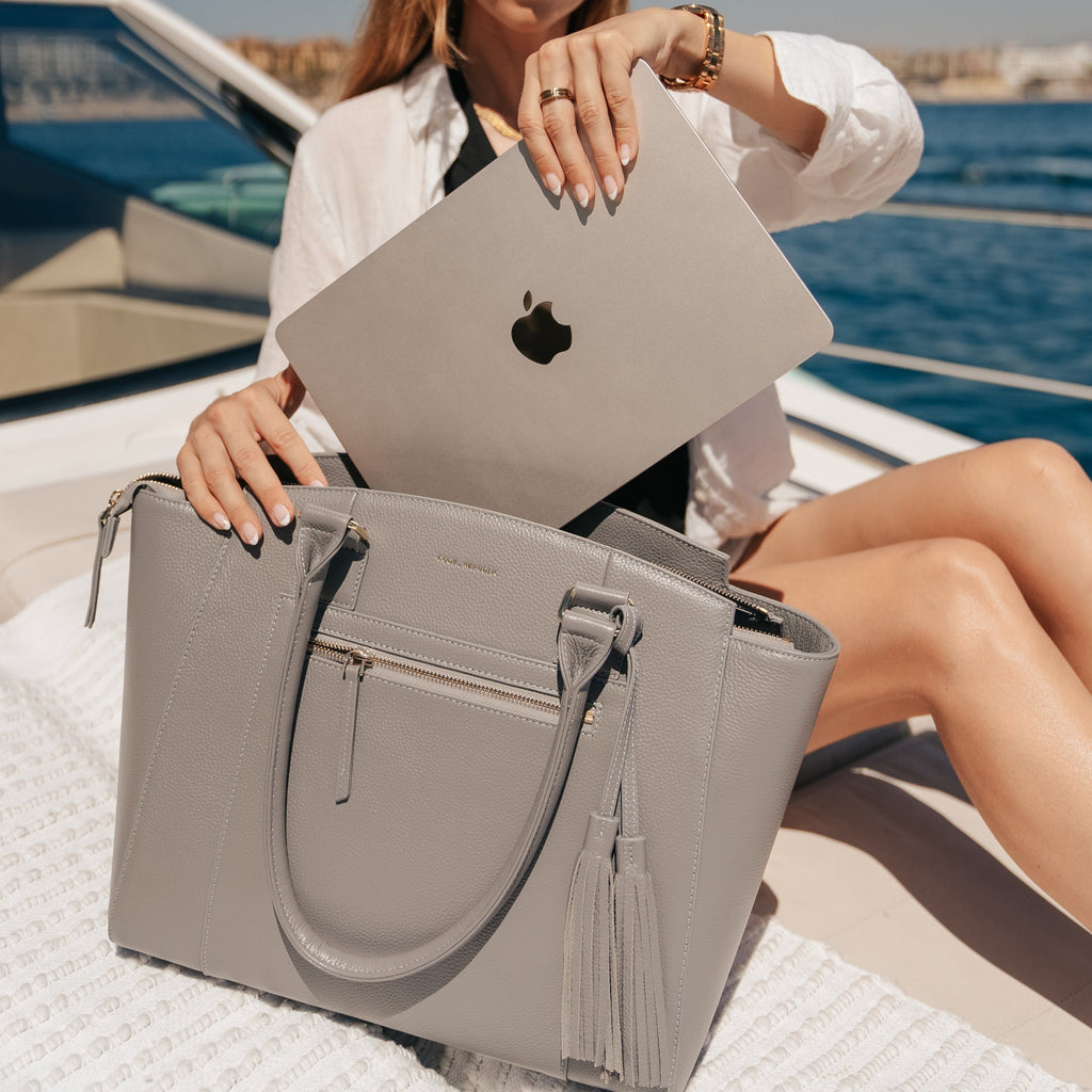 14" LISA DESIGNER LAPTOP HANDBAG | PEBBLE LEATHER | CHAMPAGNE GOLD | kanjibunny.com