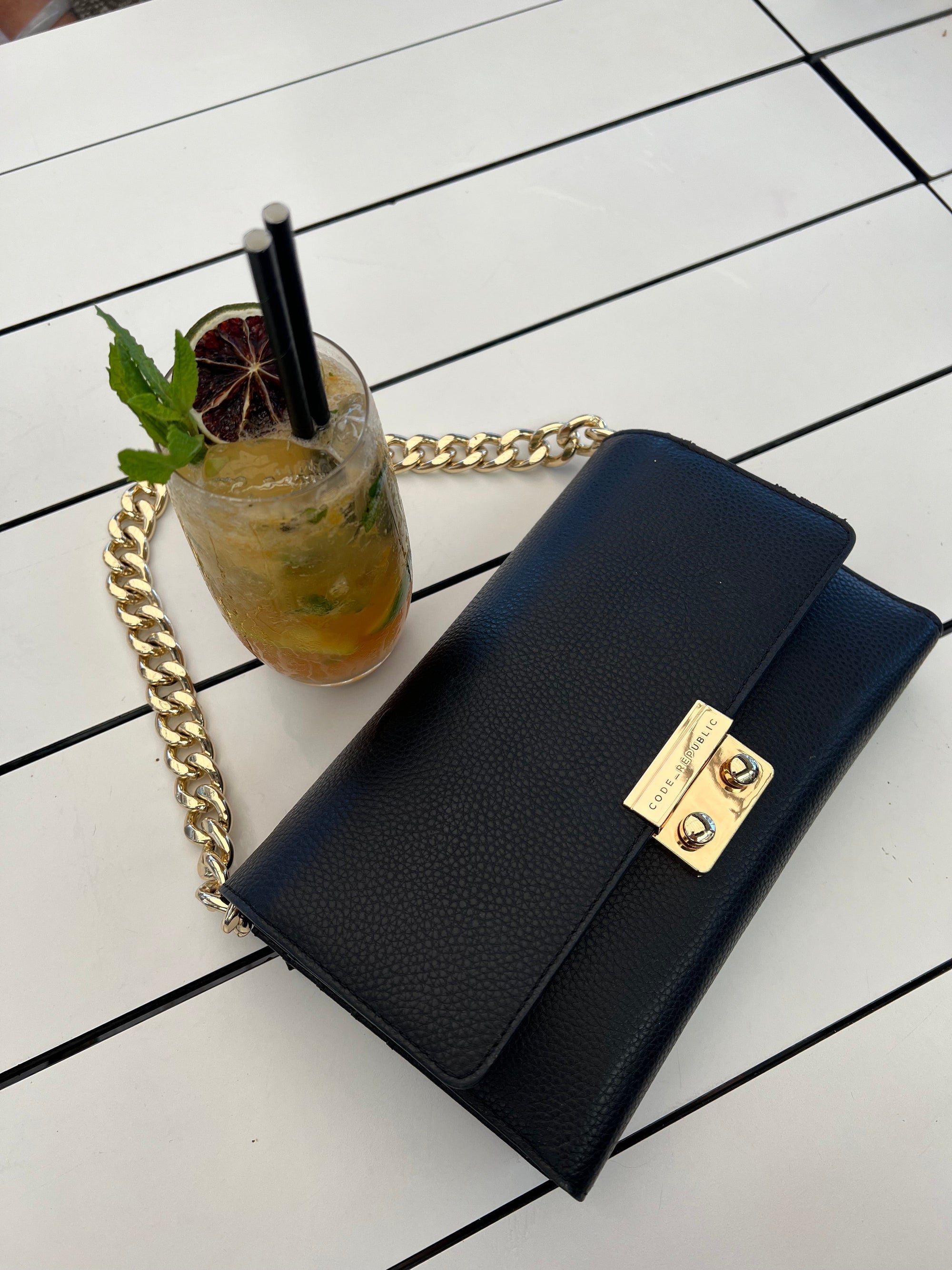 DANIELLE CROSS BODY TRAVEL WALLET | 7-in-1 [Limited Edition] by kanjibunny.com