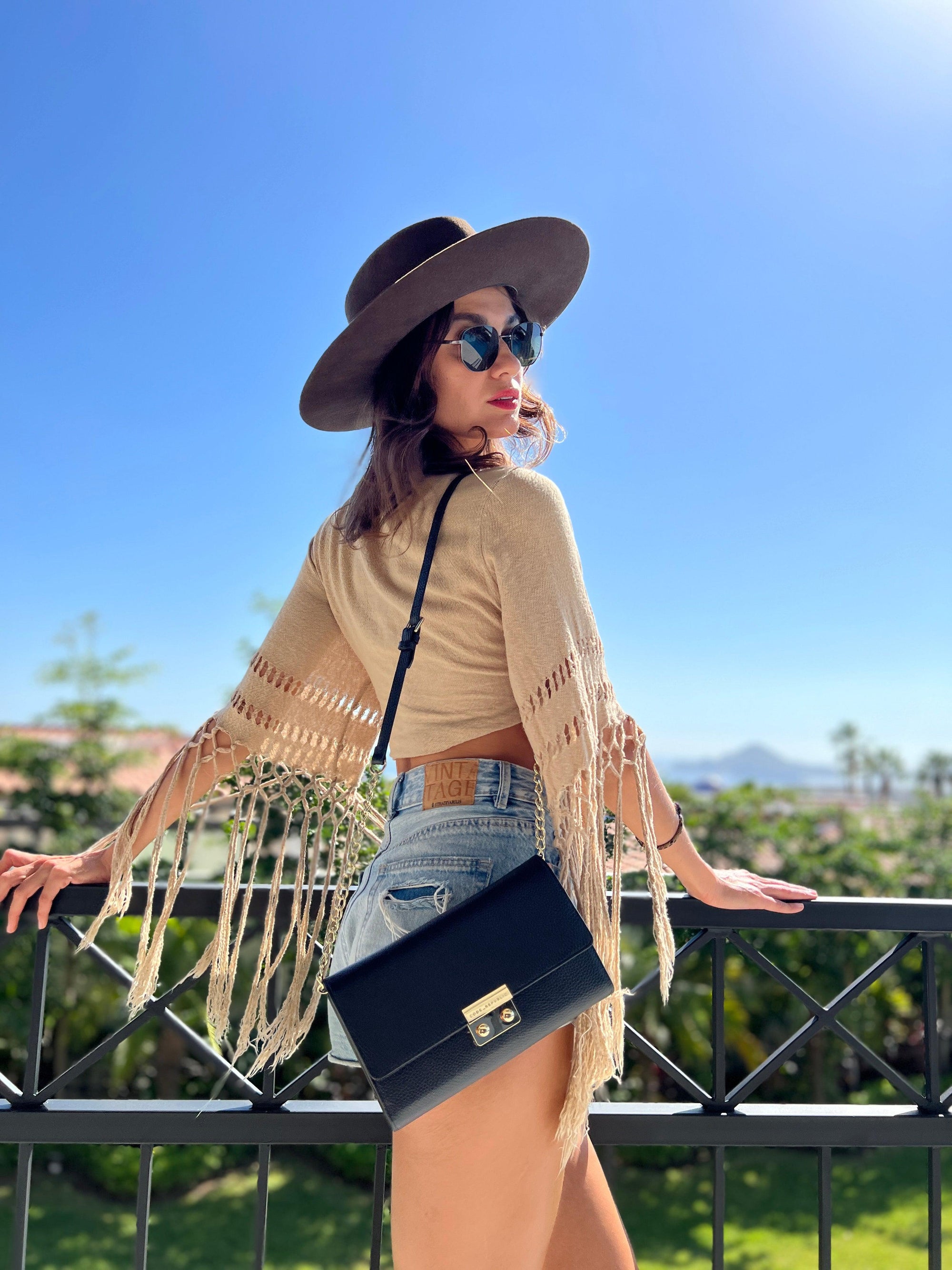 DANIELLE CROSS BODY TRAVEL WALLET | 7-in-1 [Limited Edition] by kanjibunny.com