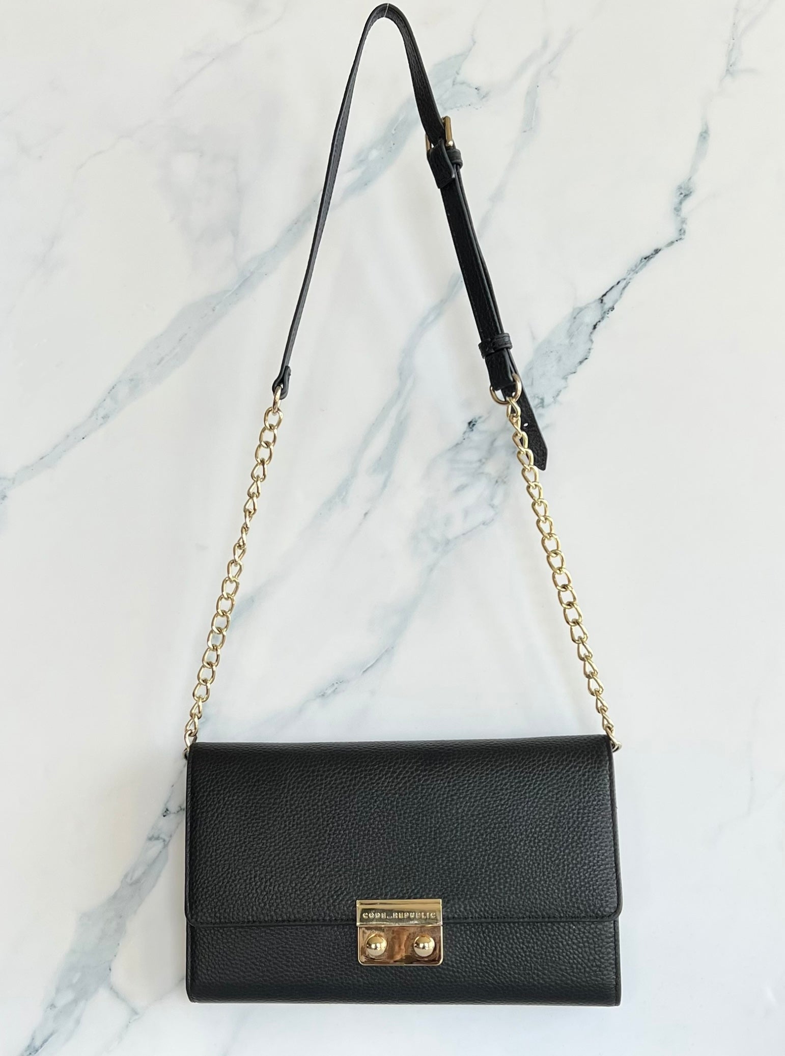 DANIELLE CROSS BODY TRAVEL WALLET | 7-in-1 [Limited Edition] by kanjibunny.com