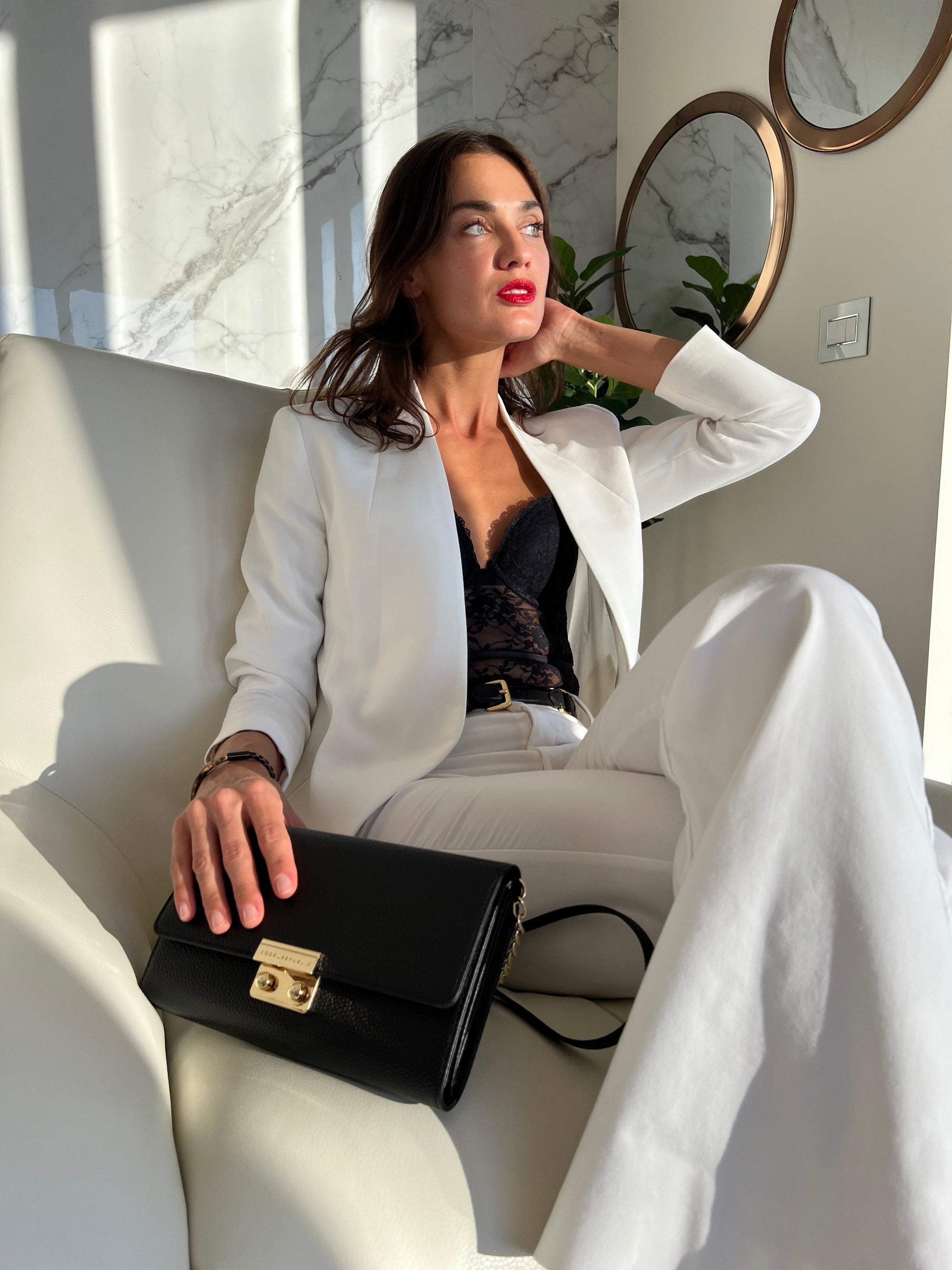 DANIELLE CROSS BODY TRAVEL WALLET | 7-in-1 [Limited Edition] by kanjibunny.com